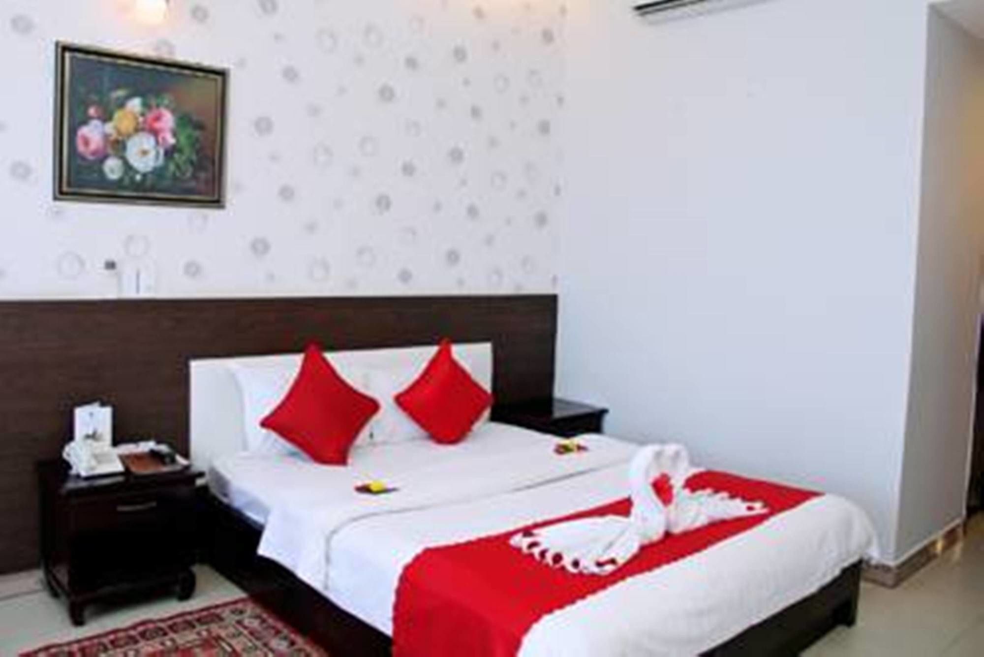 Ngu Hanh Son Lion Sea Hotel מראה חיצוני תמונה